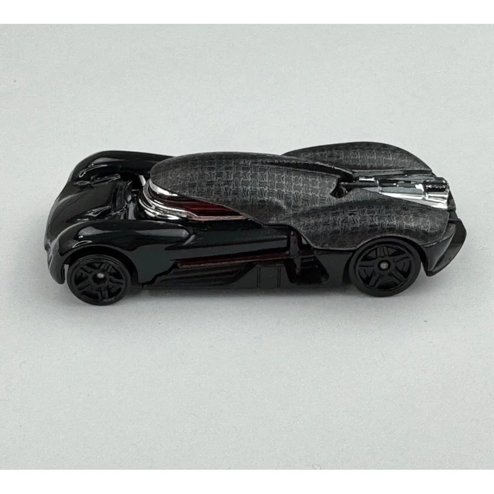 Hot Wheels Star‎ Wars Kylo Ren Character Car Black Diecast CGW50 2015 Mattel